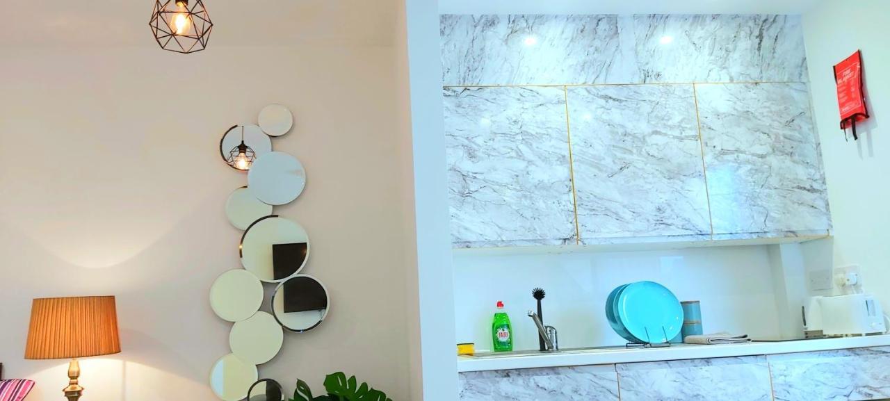 Lovely Studio Apartment Sheffield City Centre - Netflix, Wifi, Digital Tv 외부 사진